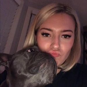 Meet your Posher, Dana